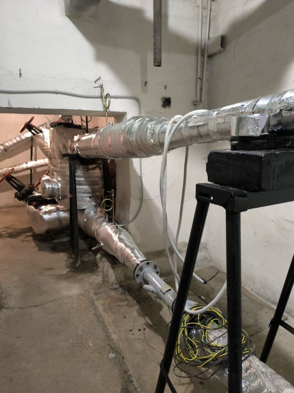 Учреждение здравоохранения "4-я городская клиническая больница имени Н.Е. Савченко" ремонт теплового узла